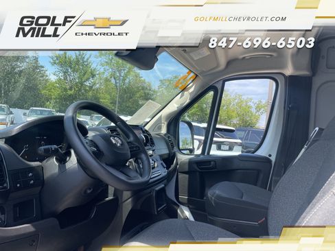 Used 2025 RAM ProMaster 2500 w/ Convenience Group FWD image 14