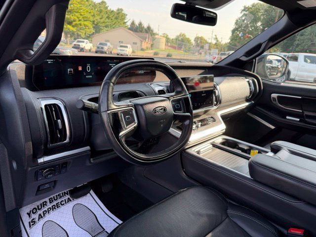 Used 2025 Ford Expedition Platinum w/ Stealth Performance Package AWD/4WD image 23