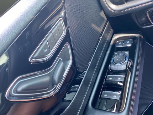 Used 2023 Lincoln Aviator AWD w/ Premium Package image 21
