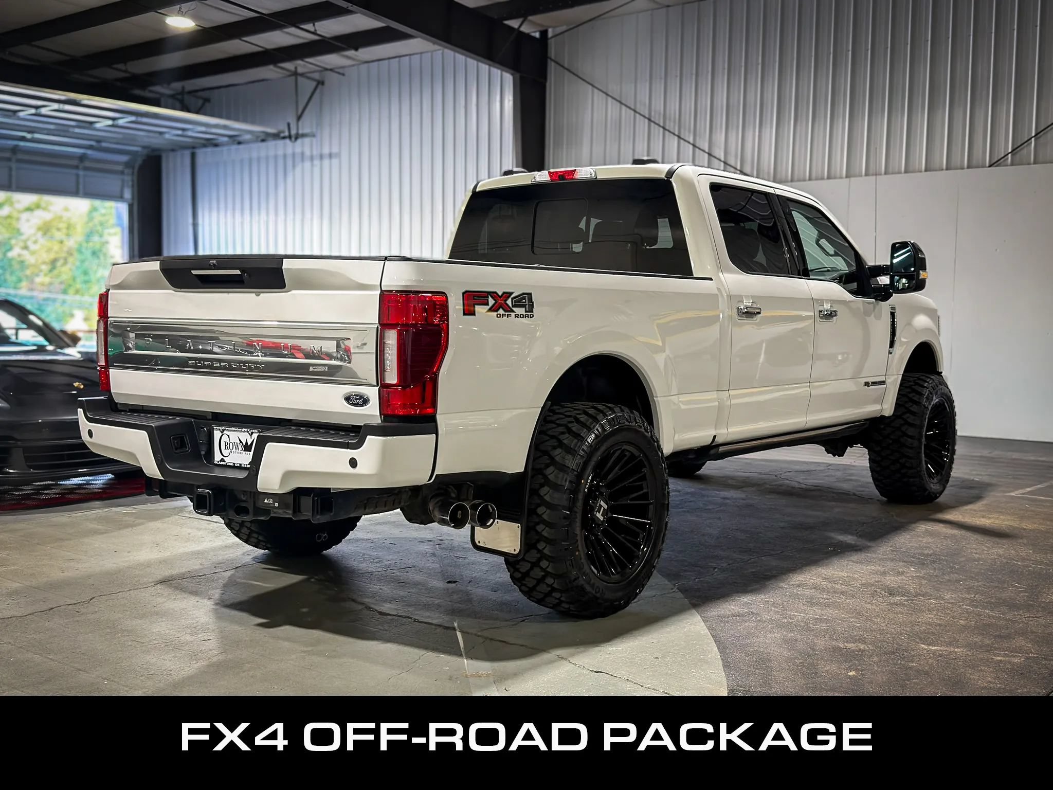 Used 2020 Ford F350 Platinum AWD/4WD image 4