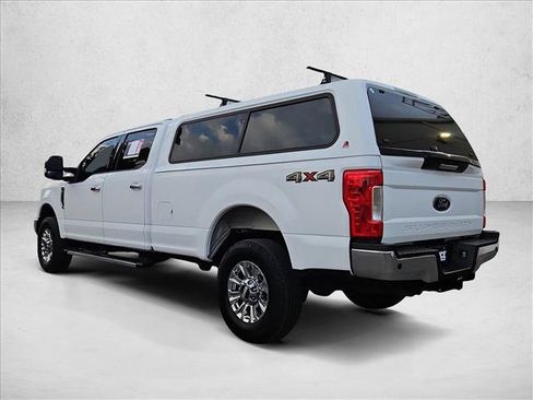 Used 2019 Ford F250 XLT w/ XLT Premium Package AWD/4WD image 8