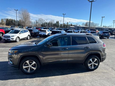 Used 2020 Jeep Cherokee Limited image 10