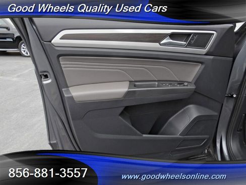 Used 2022 Volkswagen Atlas SE image 26