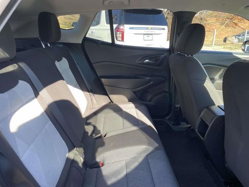 Used 2024 Chevrolet Trax LS image 15