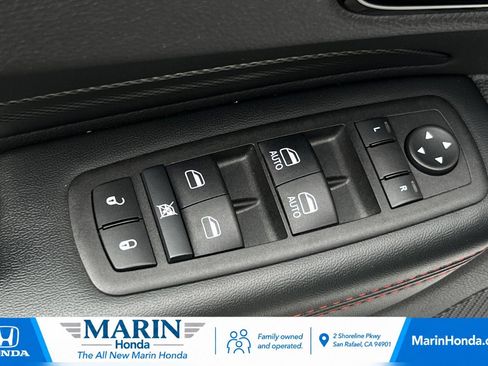 Used 2025 Dodge Durango GT AWD/4WD image 12