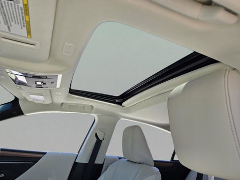 Certified 2025 Lexus ES 350 w/ Premium Package FWD image 14
