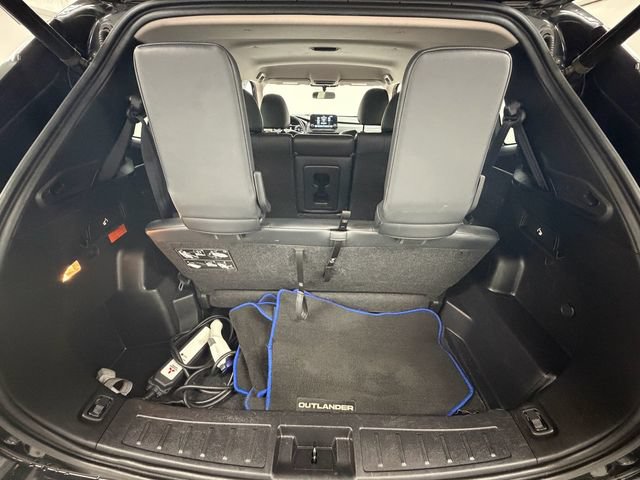 Used 2024 Mitsubishi Outlander 4WD Plug-In Hybrid image 22