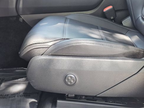Certified 2025 Mercedes-Benz GLC 300 4MATIC image 16