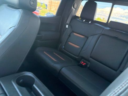 Used 2020 GMC Sierra 1500 AT4 w/ AT4 Premium Package AWD/4WD image 12