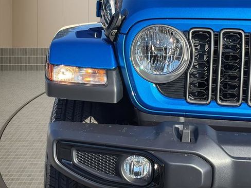 New 2026 Jeep Gladiator Sport image 10