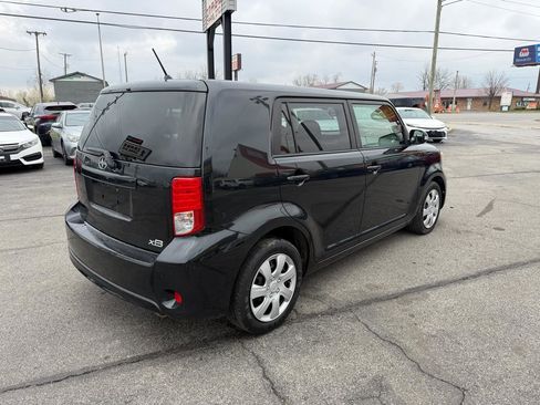 Used 2015 Scion xB image 6
