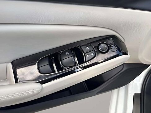 Used 2024 Nissan Altima 2.5 SL image 18