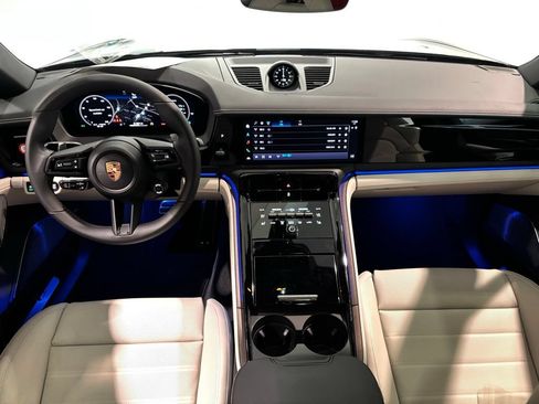 Certified 2026 Porsche Panamera 4 AWD/4WD image 12
