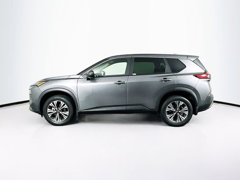 Used 2023 Nissan Rogue SV image 4