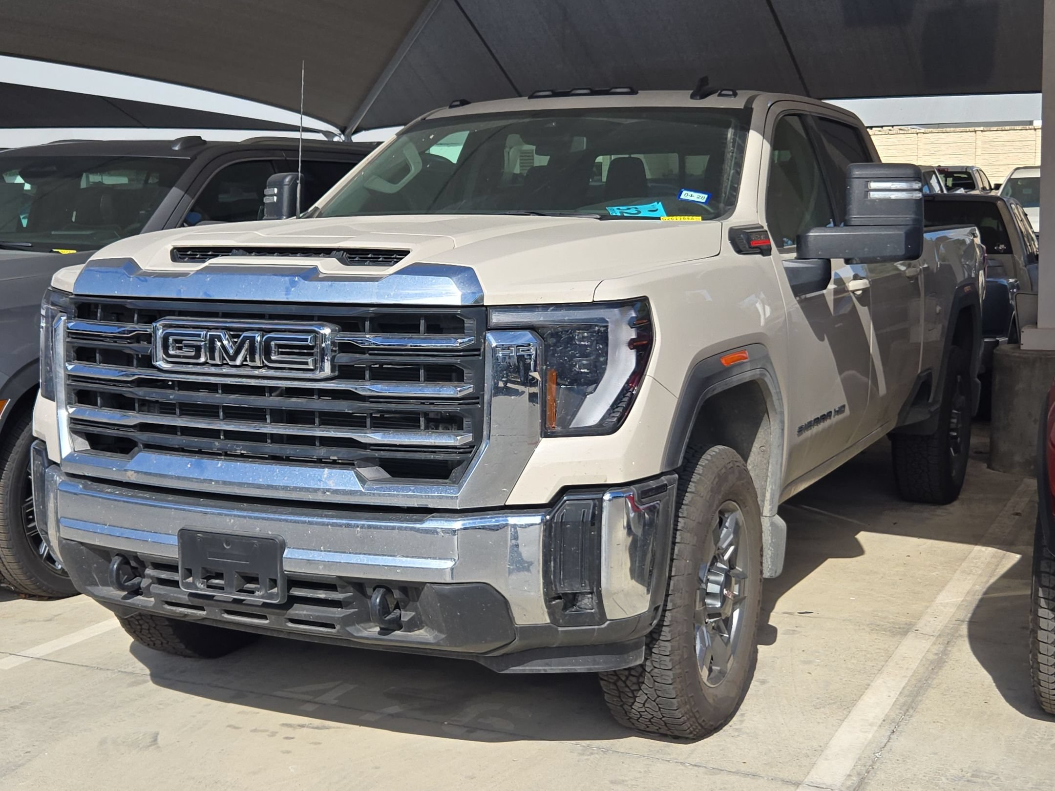 Used 2026 GMC Sierra 2500 SLE w/ SLE Value Package; AWD/4WD image 3