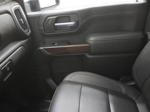 Used 2023 GMC Sierra 3500 SLT w/ Gooseneck/5TH Wheel Package image 13