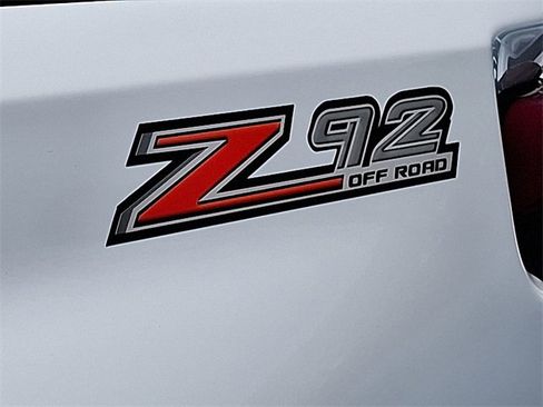 New 2025 Chevrolet Silverado 2500 LT image 10