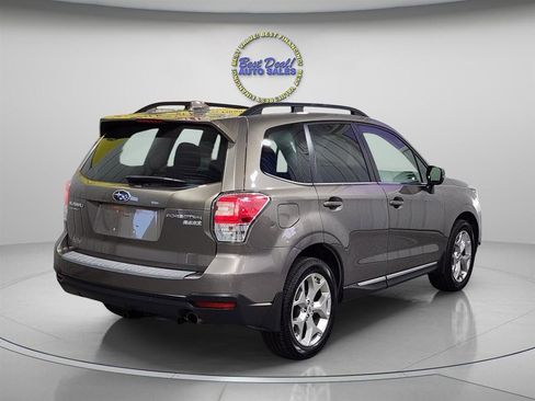 Used 2017 Subaru Forester 2.5i Touring AWD/4WD image 6