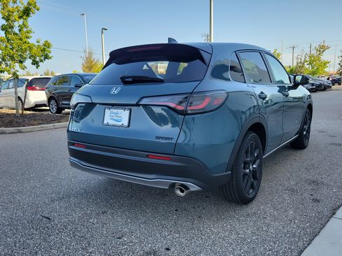 Used 2024 Honda HR-V Sport image 6