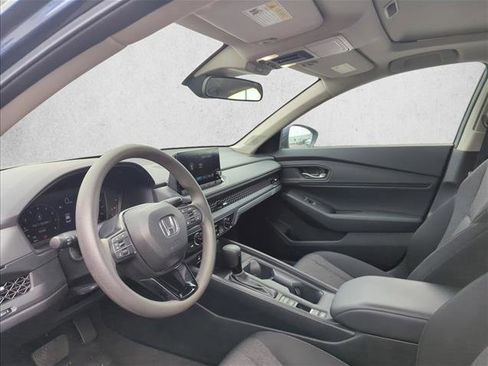 Used 2023 Honda Accord EX image 9
