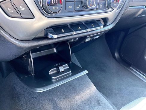 Used 2019 Chevrolet Silverado 1500 LT w/ All Star Edition AWD/4WD image 31