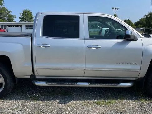 Used 2017 Chevrolet Silverado 1500 LTZ w/ Sport Package AWD/4WD image 16