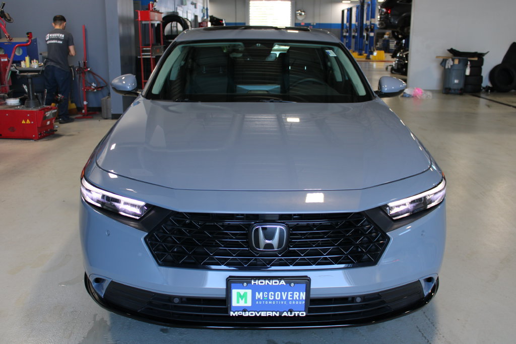 Used 2024 Honda Accord EX-L image 2