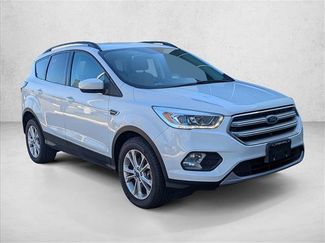Used 2017 Ford Escape SE w/ Equipment Group 201A video 2