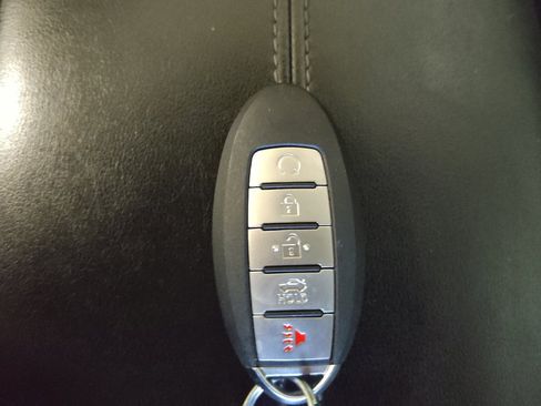 Used 2021 Nissan Sentra S FWD image 32