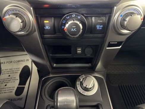 Used 2019 Toyota 4Runner SR5 Premium AWD/4WD image 16