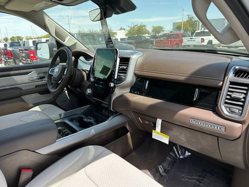 New 2026 RAM 1500 Laramie AWD/4WD image 12