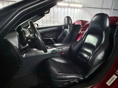 Used 2006 Chevrolet Corvette Convertible w/ Preferred Equipment Group image 31