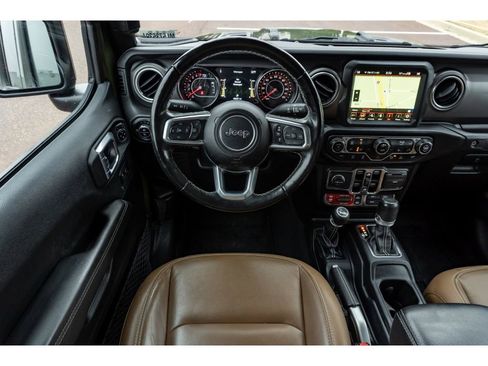 Used 2021 Jeep Gladiator Rubicon image 18