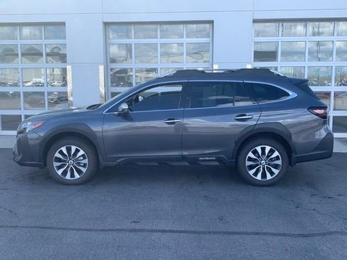 Used 2025 Subaru Outback Touring XT w/ Popular Package #2 image 3