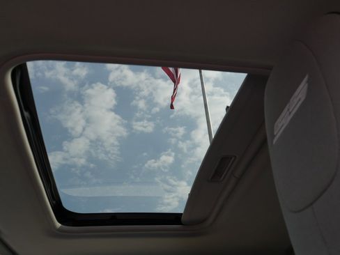 Used 2011 Chevrolet Camaro SS w/ RS Package image 17