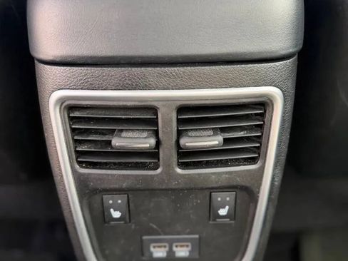 Used 2022 Dodge Charger SXT w/ Plus Group RWD image 19