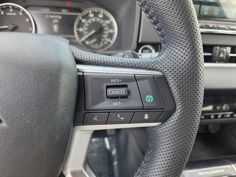 Used 2022 Mitsubishi Outlander SE AWD/4WD image 31