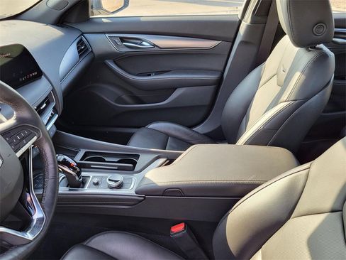 Used 2025 Cadillac CT5 Premium Luxury image 30