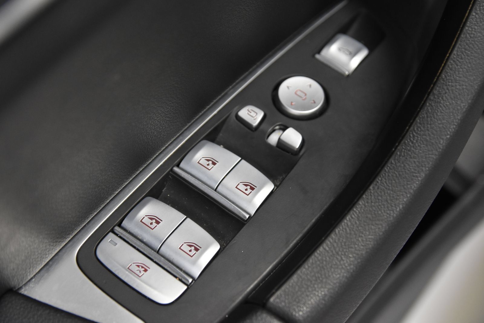 Used 2024 BMW X3 sDrive30i RWD image 16