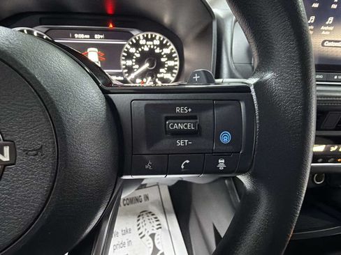 Used 2023 Nissan Rogue SV FWD image 17