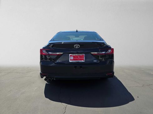 Used 2026 Toyota Camry SE FWD image 4