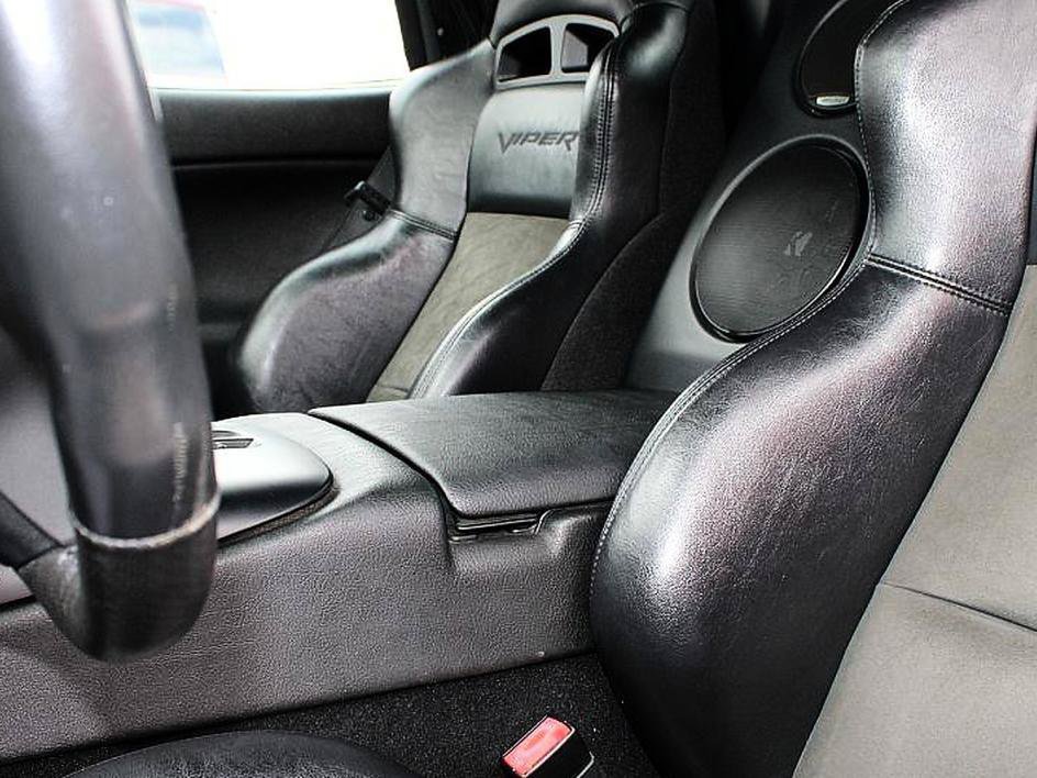 Used 2006 Dodge Viper SRT-10 RWD image 29