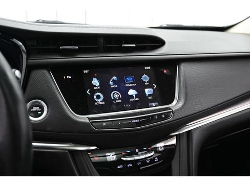 Used 2019 Cadillac XT5 Luxury image 15