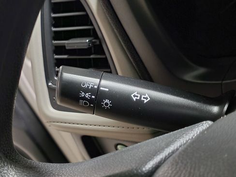 Used 2021 Honda HR-V LX image 26