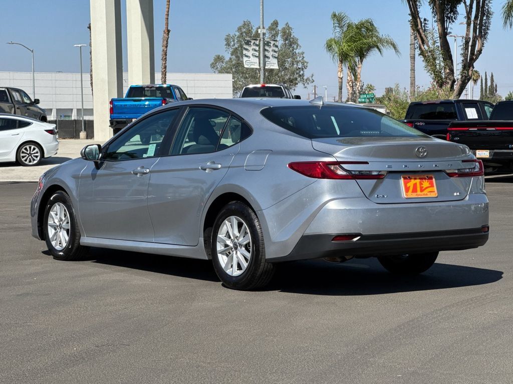 Used 2025 Toyota Camry LE FWD image 3