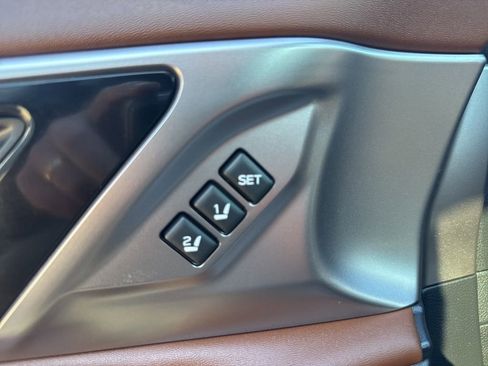 Used 2024 Subaru Legacy Touring XT image 16