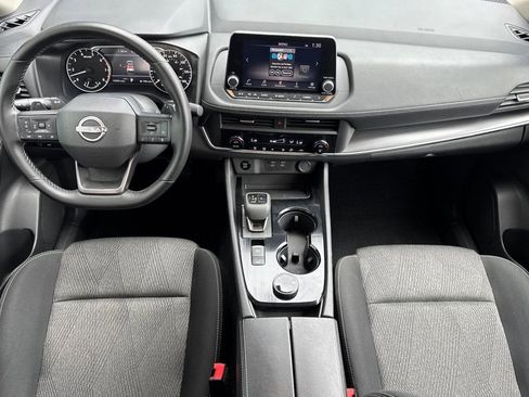 Used 2025 Nissan Rogue SV AWD/4WD image 26