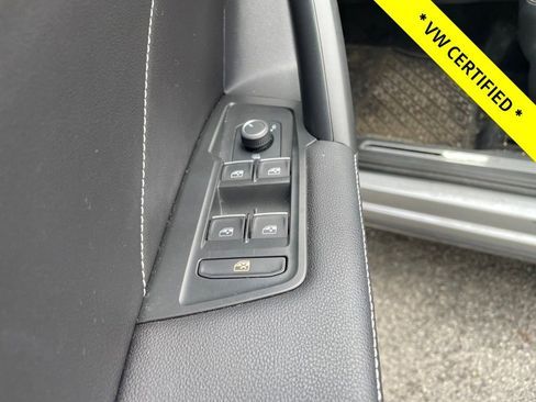 Certified 2023 Volkswagen Tiguan SE R-Line AWD/4WD image 15