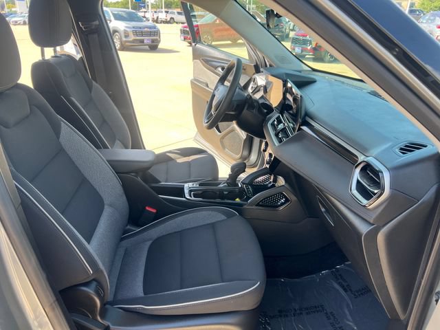 Used 2026 Chevrolet TrailBlazer LT FWD image 14