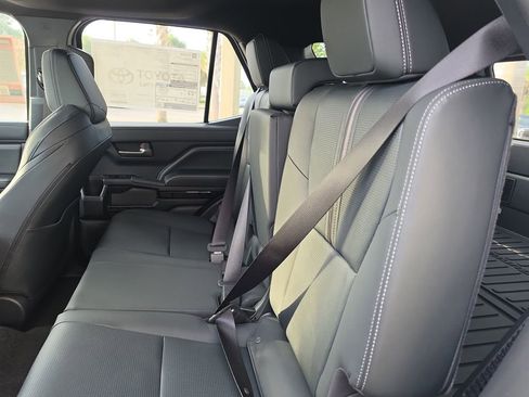 New 2026 Toyota 4Runner Limited AWD/4WD image 30